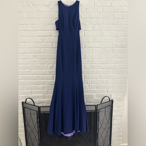 High neck side cut out gown - Picture 4 of 4